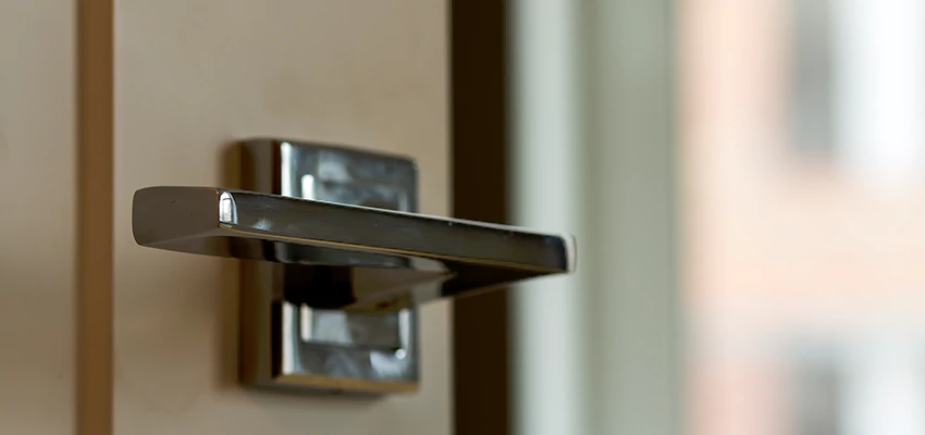 Door Lever Knob Repair in Gravenhurst, Ontario