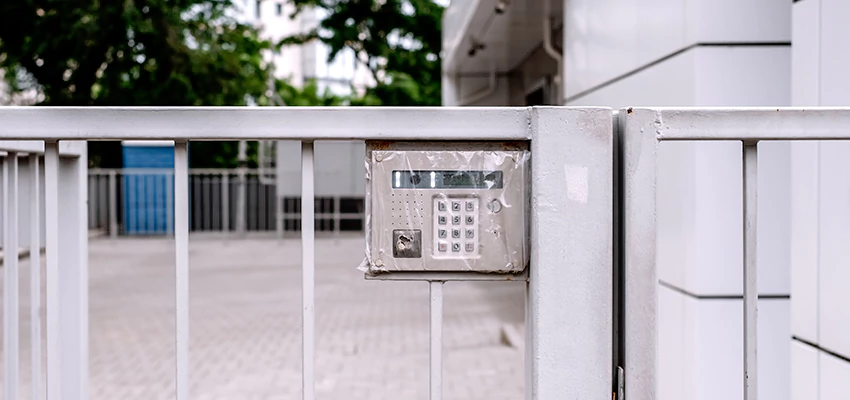 Gate Locks For Metal Gates in Gravenhurst, Ontario