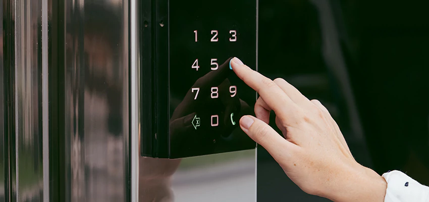 Keyless Door Entry System in Gravenhurst, ON