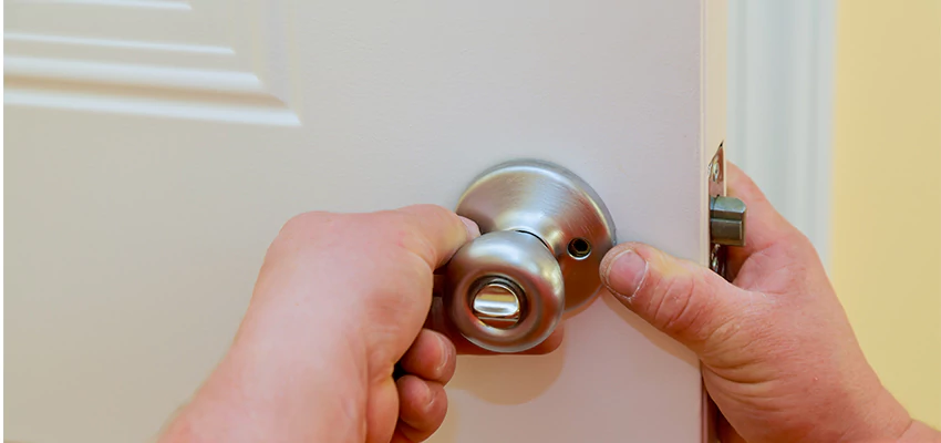 After-hours Locksmith For Lock And Key Installation in Gravenhurst, ON