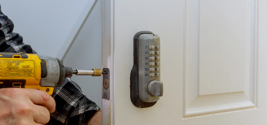 Digital Locks For Home Invasion Prevention in Gravenhurst, ON