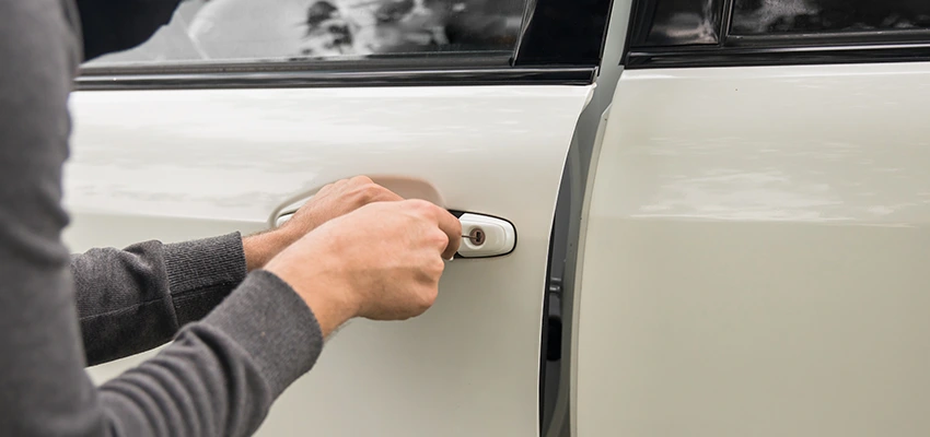 Unlock Car Door Service in Gravenhurst, ON